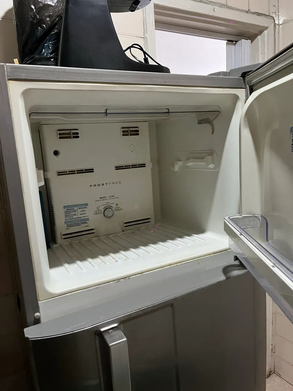 Geladeira  Electrolux Frost Free Inox Duplex (modelo DF36X).  - Foto 3