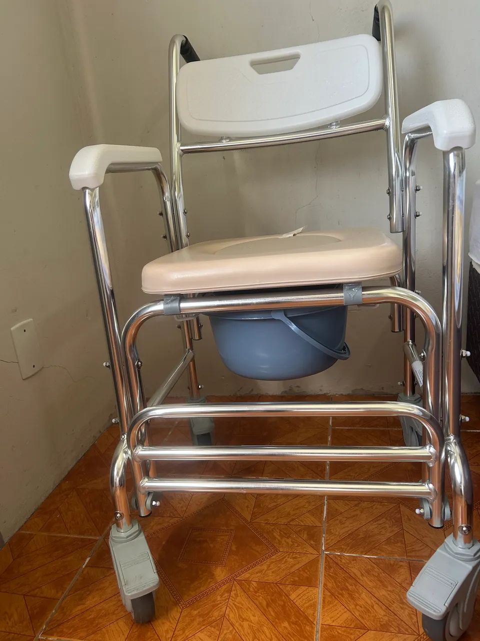Cadeira de banho - Foto 3