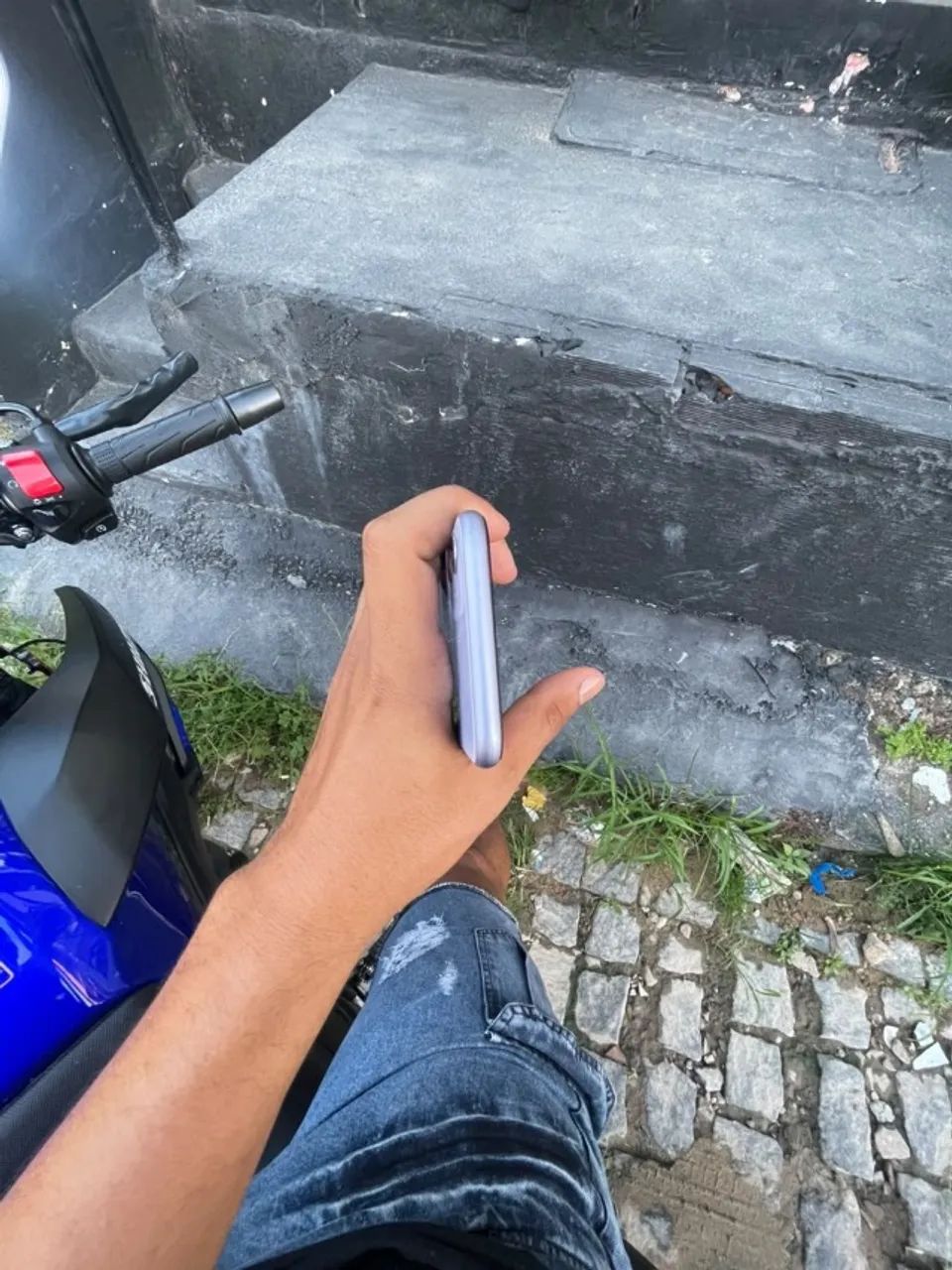 IPHONE 11 ROXO - Foto 3