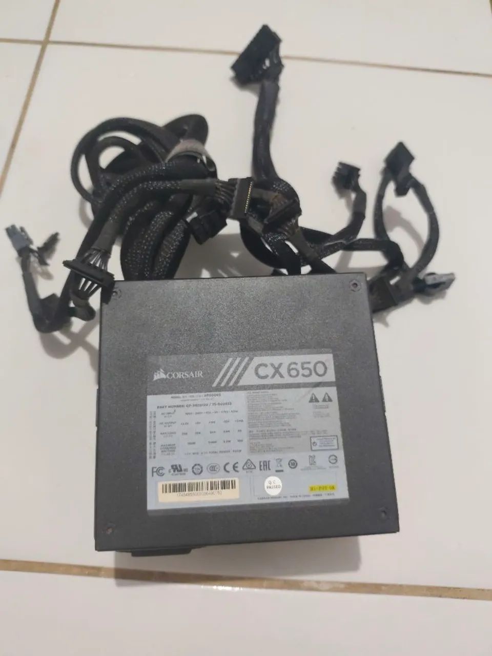 Fonte Corsair 650w 80 Plus