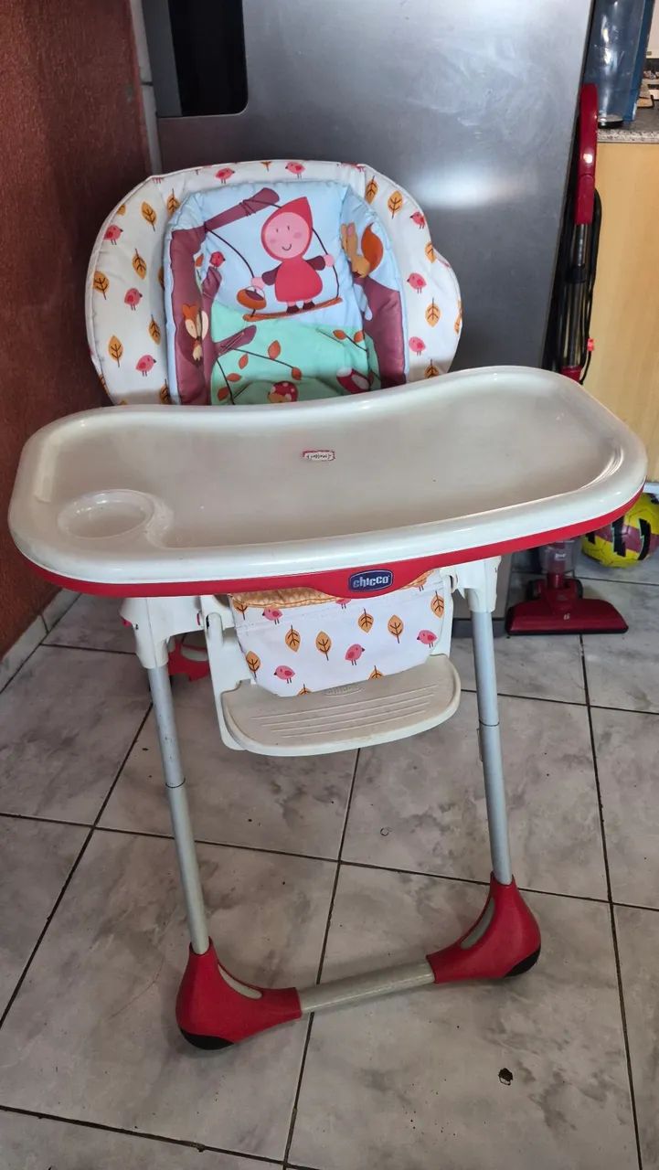 Cadeirão de alimentação infantil chicco