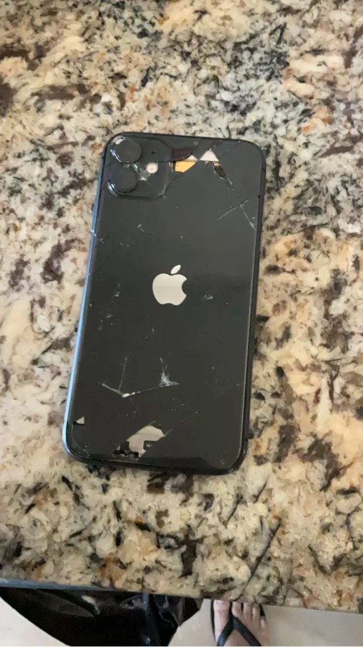 Vendo iPhone 11 - Foto 2