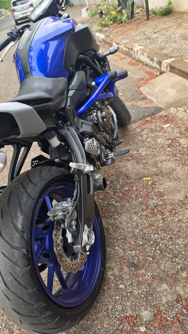 Moto impecável 