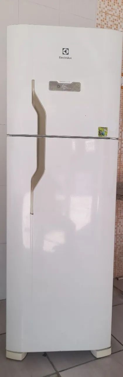Geladeira Eléctrolux