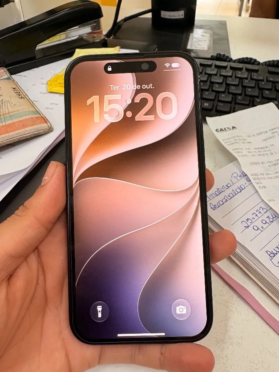 iPhone 16