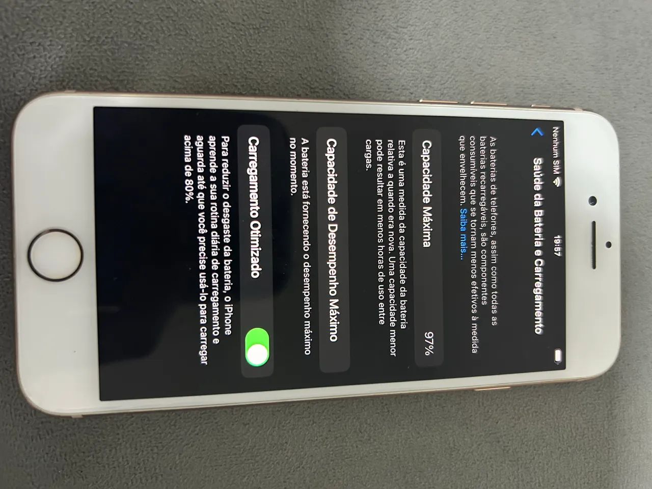 iPhone 8, bateria 97% ( já trocada)