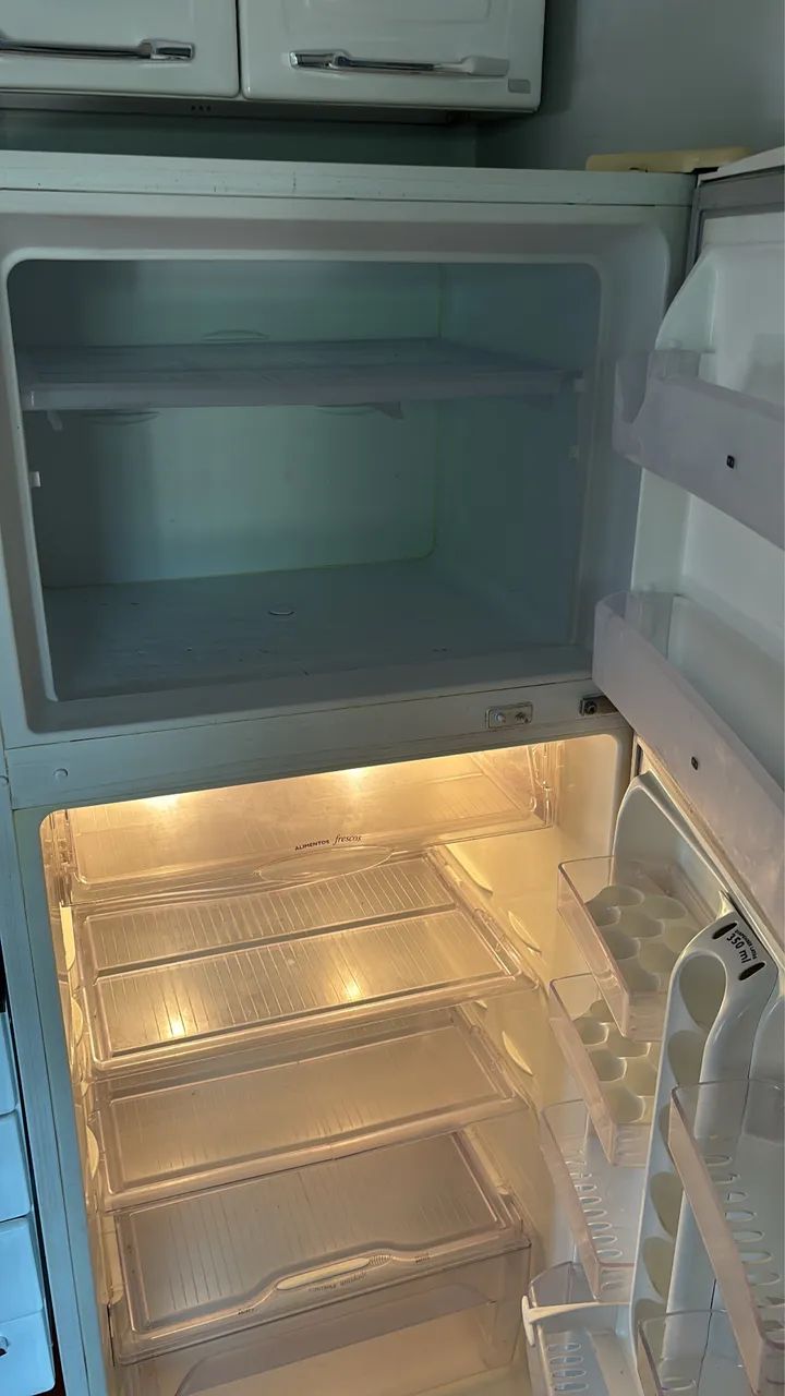Geladeira Eletrolux  - Foto 4