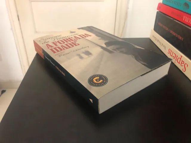 livro A Força da Idade - Simone de Beauvoir - Foto 3