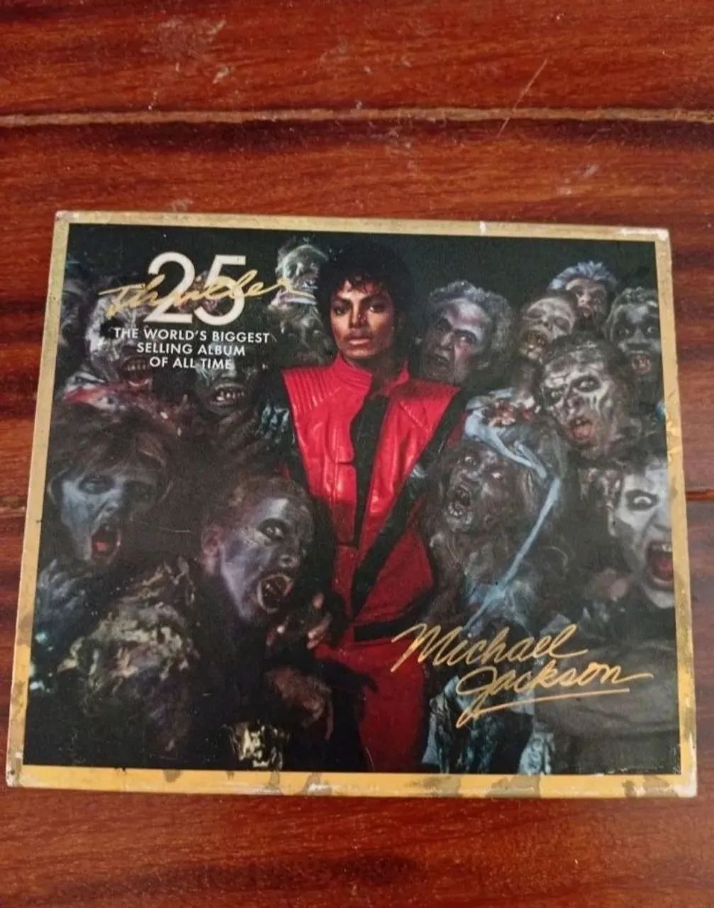 Cd e dvd Michael Jackson comemorativo 25 anos de Thriller 