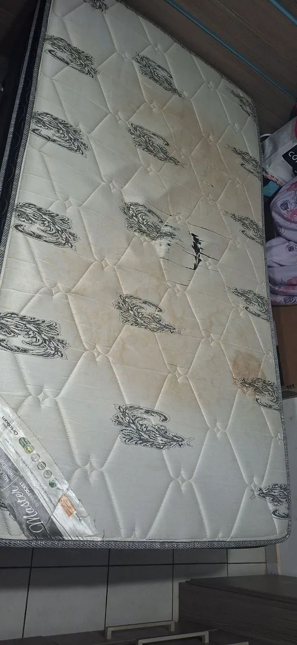 Cama solteirão - marcas de uso - Foto 2
