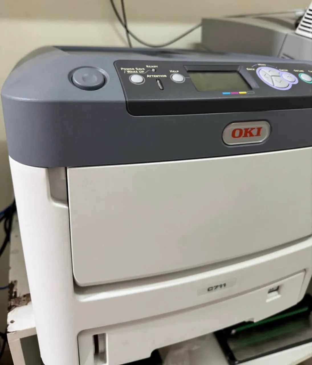 Impressora Oki C711WT Tonner Branco - Foto 3