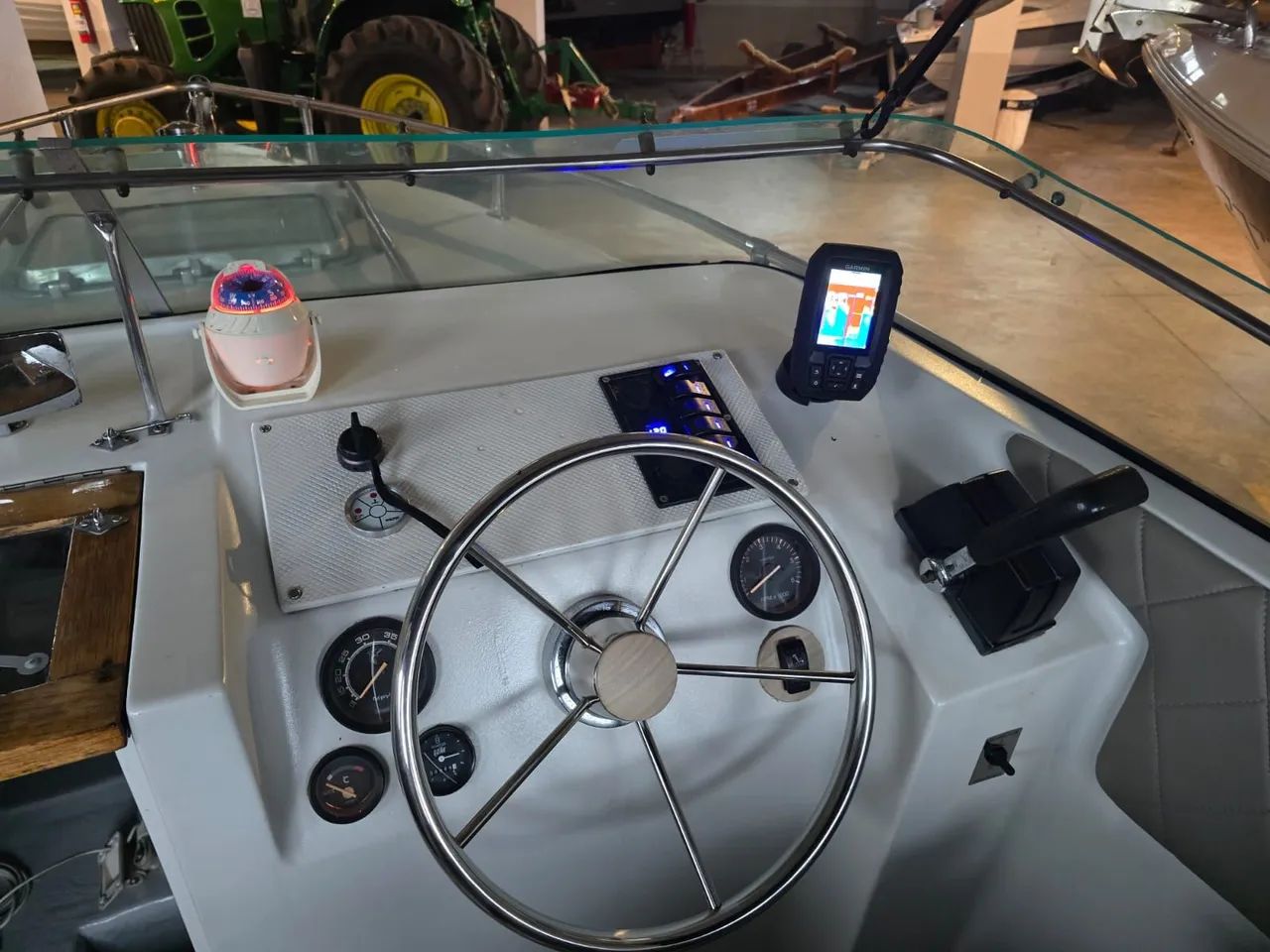 Lancha Diamar Tycoon 23 Cabinada - Foto 6