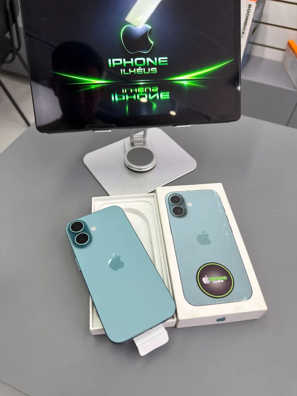 iPhone 16 128GB