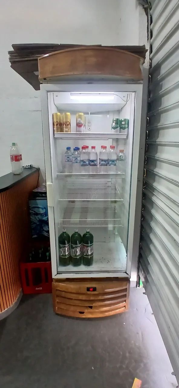 Geladeira Expositora Comercial Funcionando Perfeitamente
