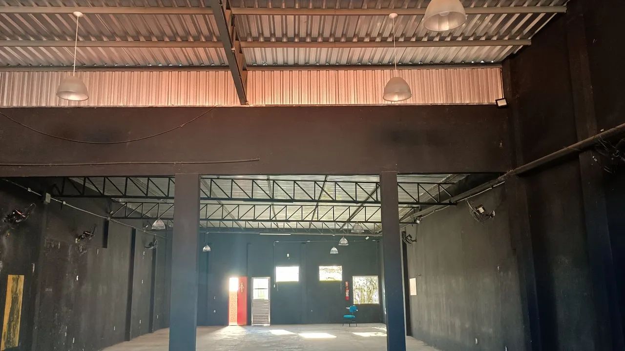 Barracão Comercial 300m2 - Foto 5