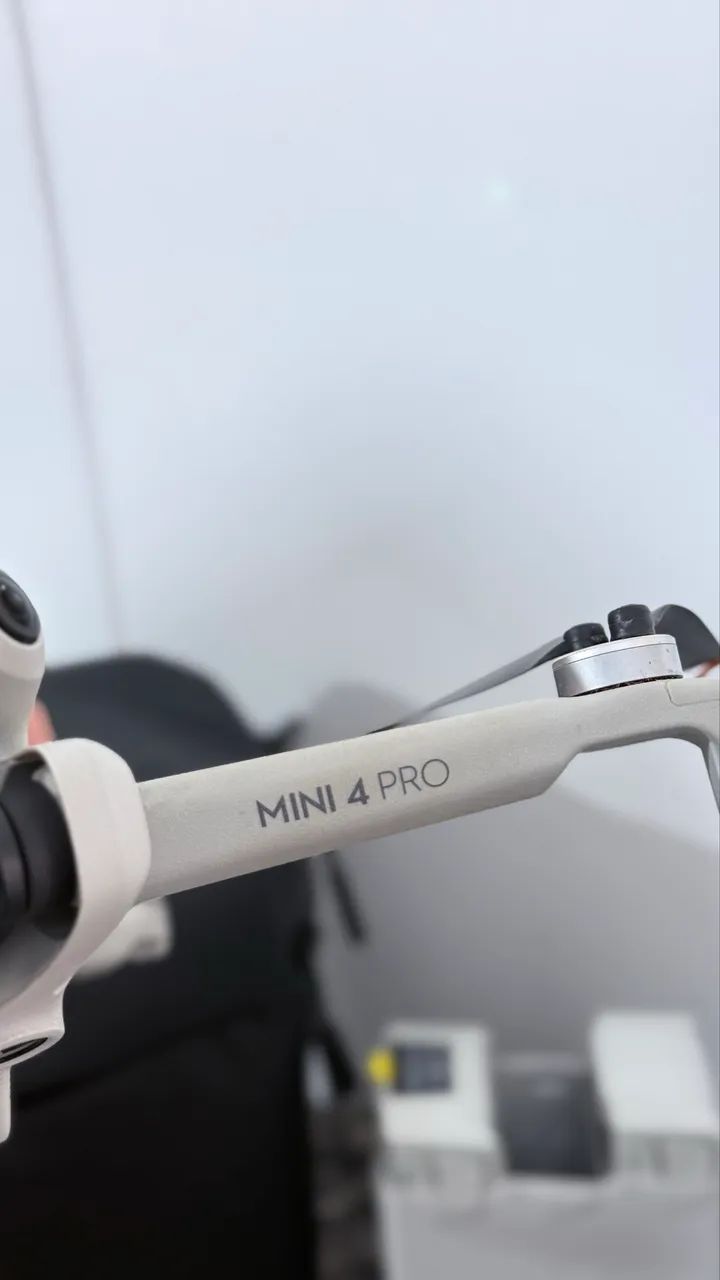 Drone DJI Mini 4 Pro + 3 Baterias + Controle com Tela | Varginha MG - Foto 6