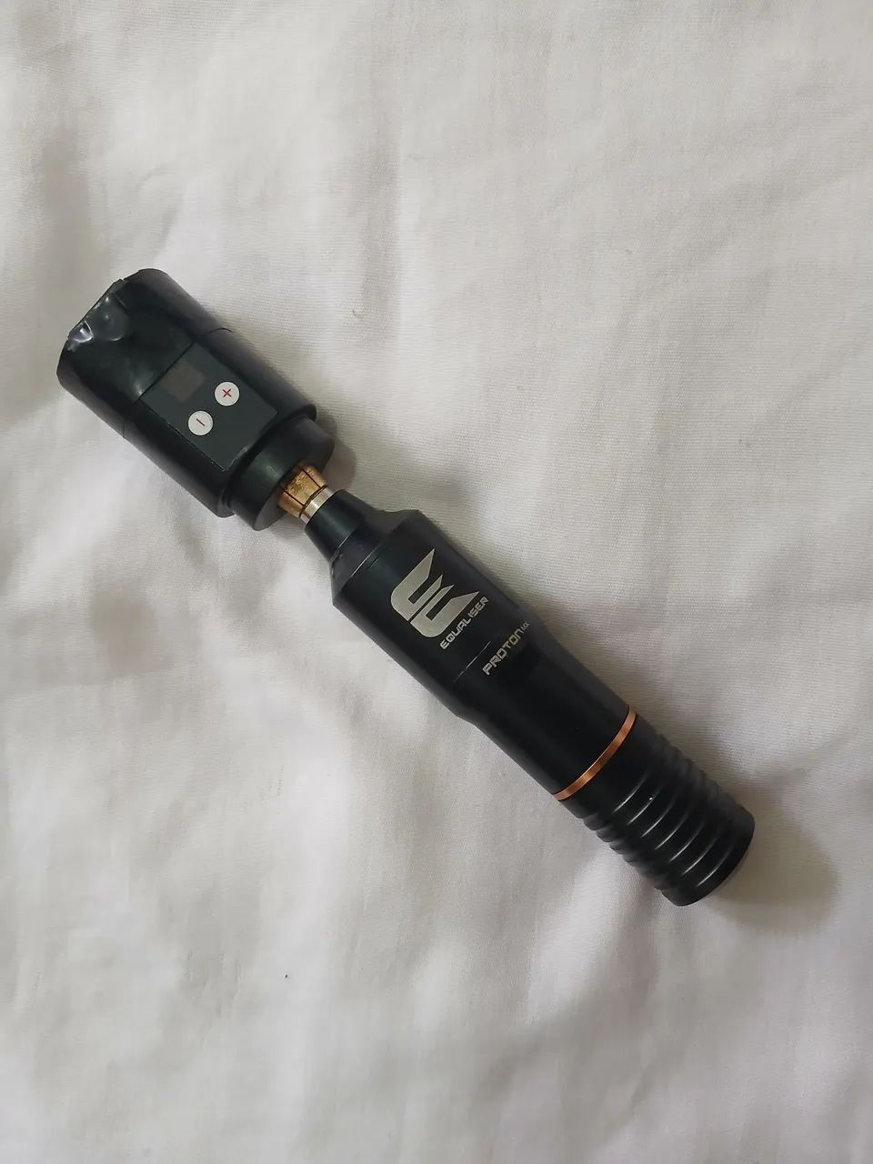 Máquina de tatuagem/tattoo Pen modelo Proton da marca Equalizer - Foto 2