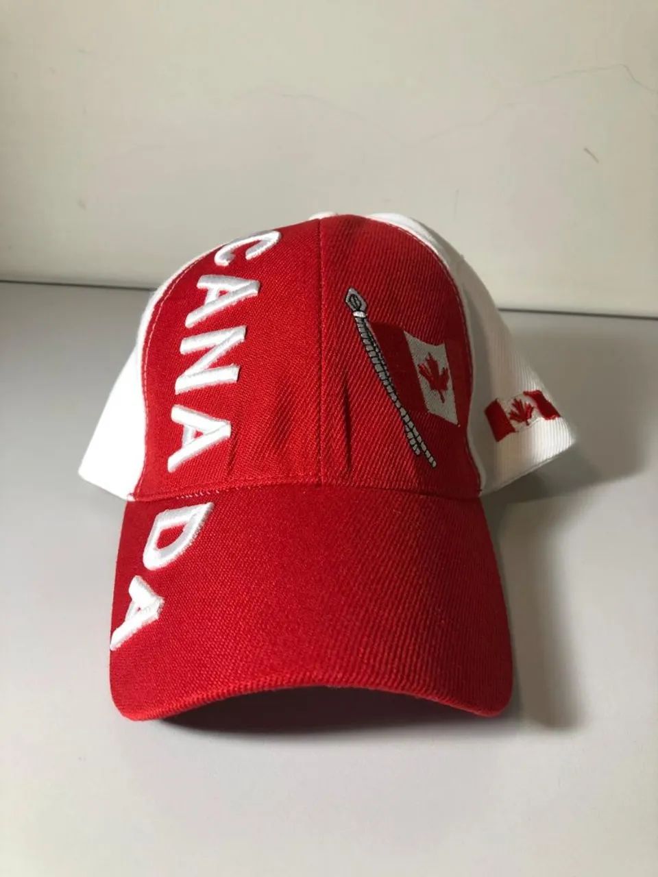 ? Boné Canada Patriótico Verm ?