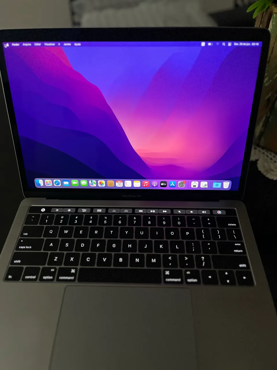 macbook pro 13 i7 16gb