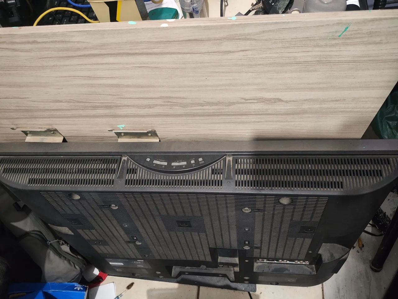 Vende 3 tv, 2 back light queimado, 1 funciona  - Foto 3