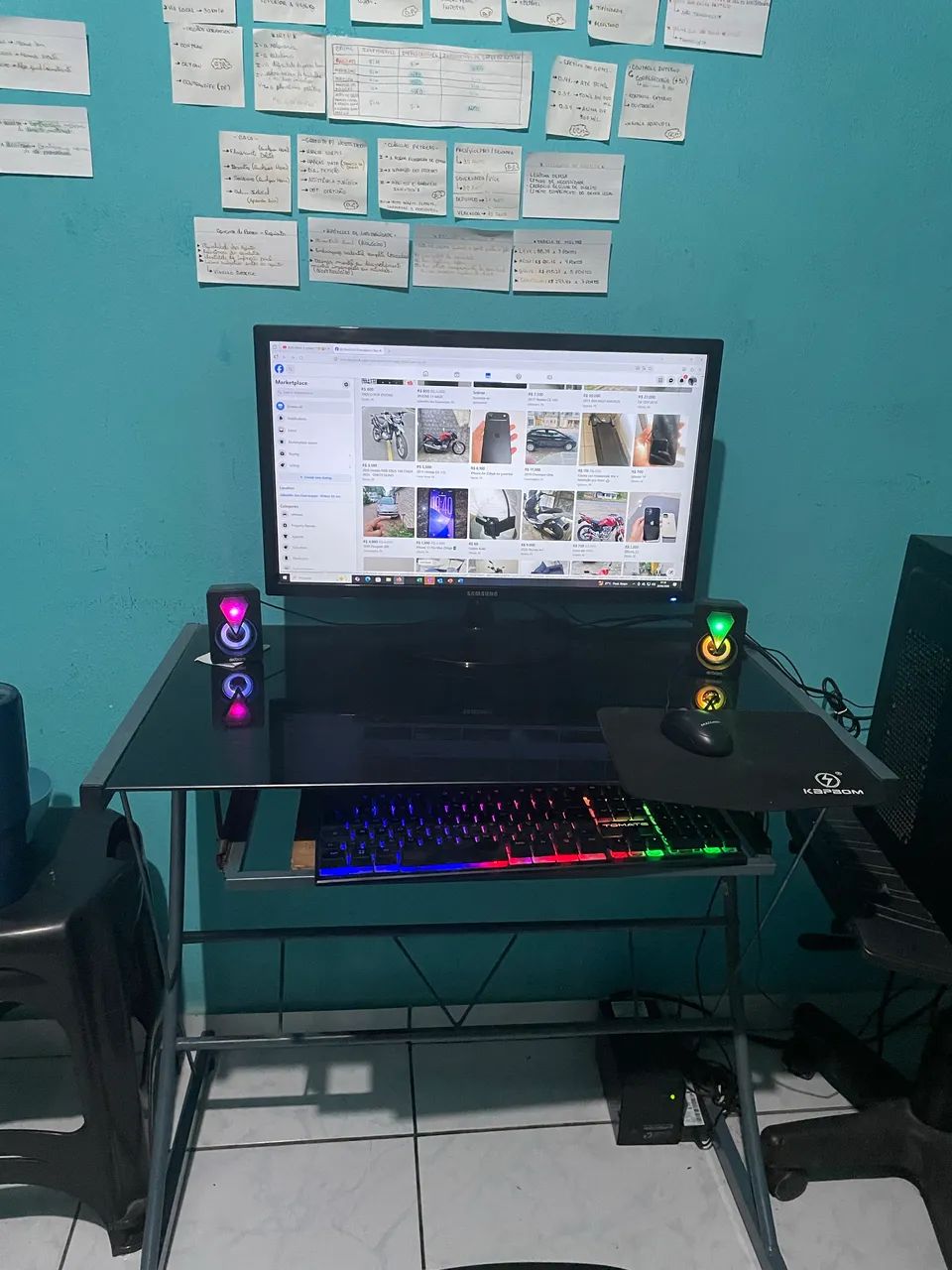 Mesa de Vidro para Escritório/Estudos434777900198799361