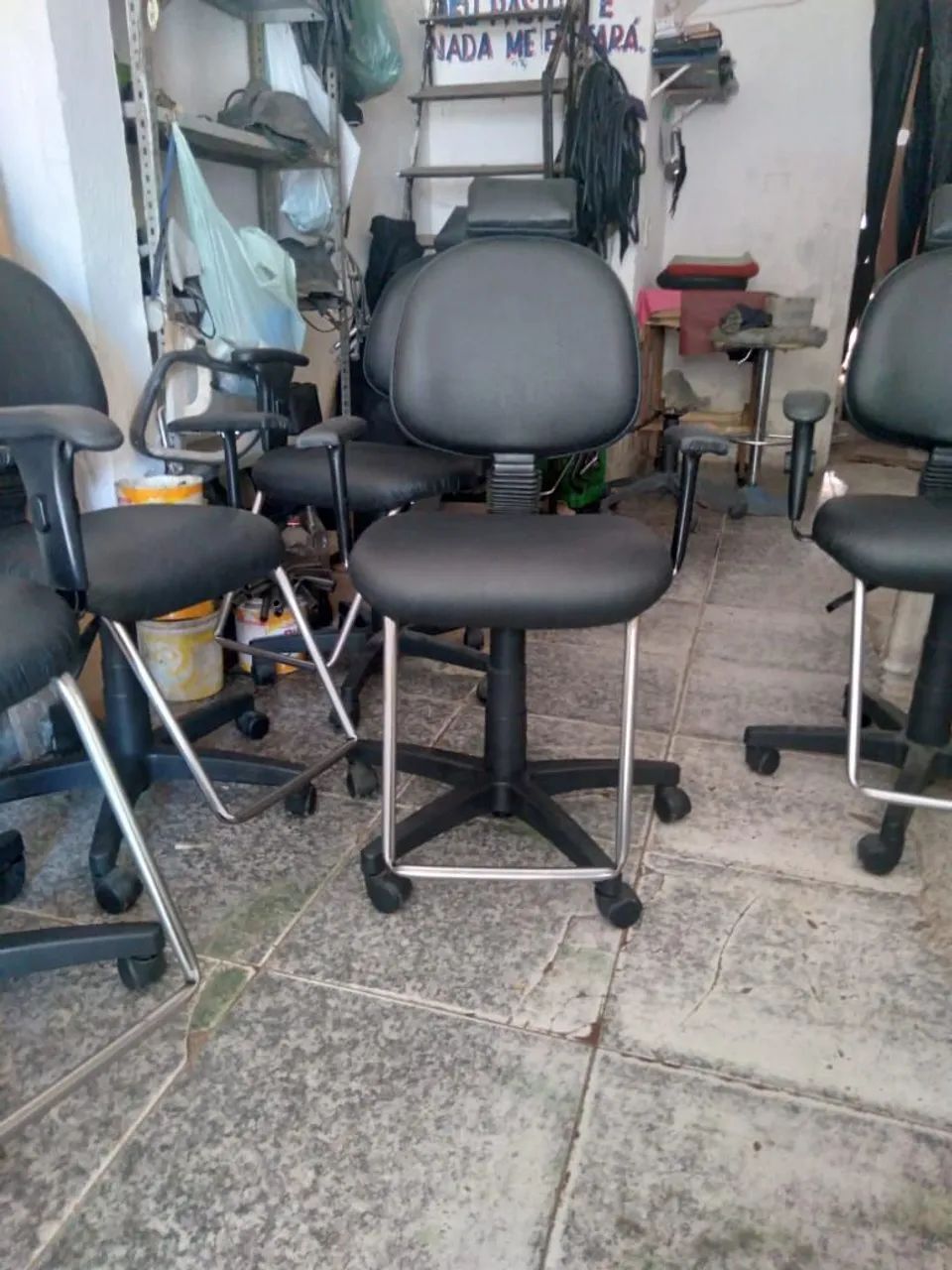 Cadeiras para salão a venda  - Foto 5