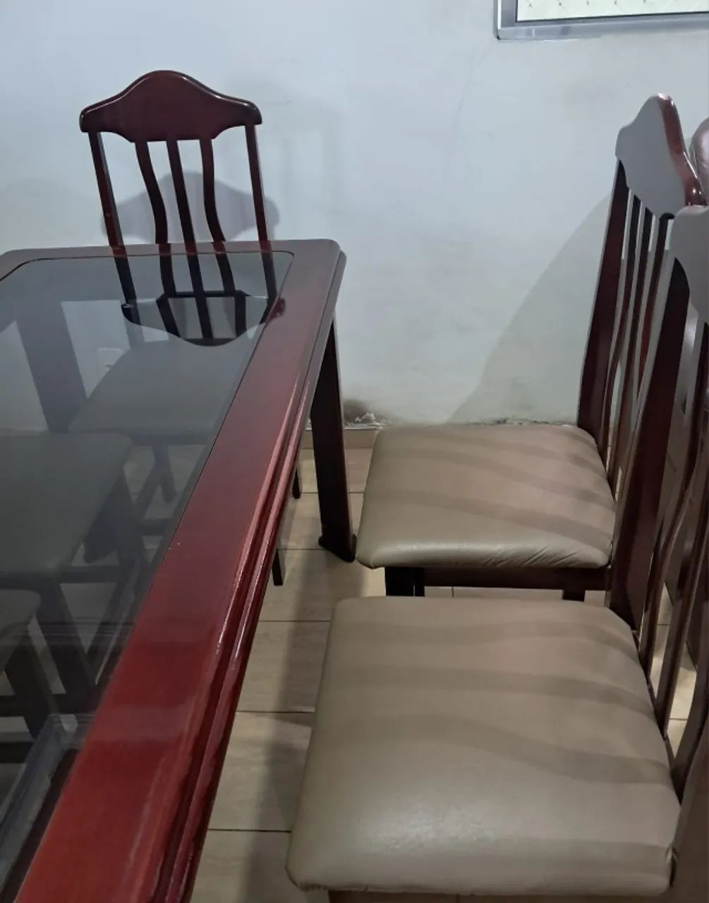 Mesa de jantar seis cadeiras, tampo de vidro. - Foto 3