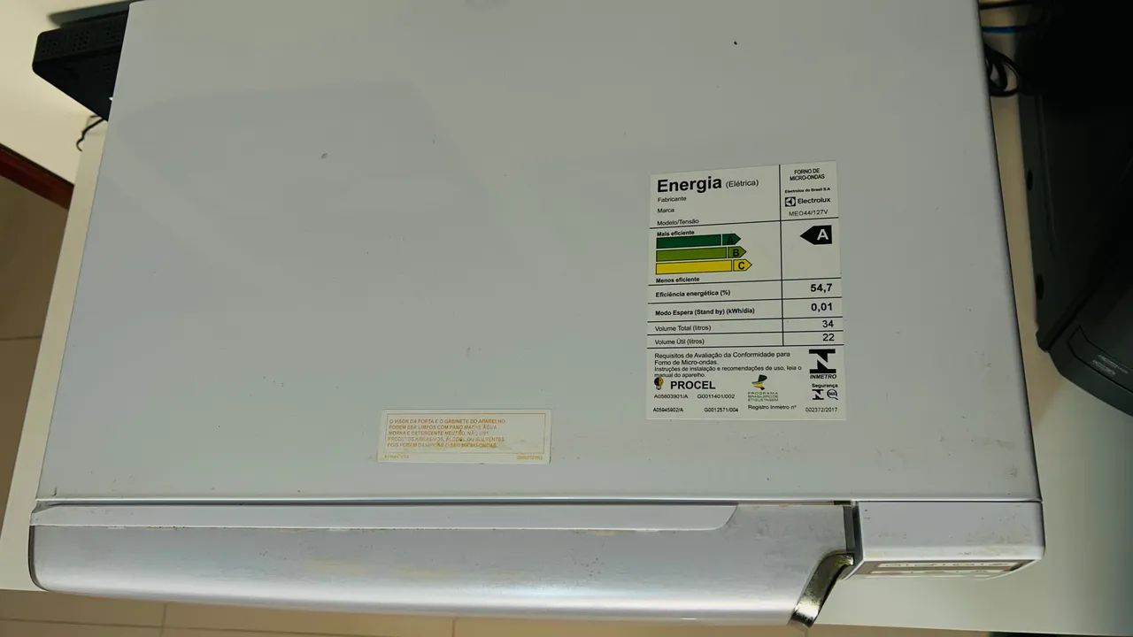Vendo Microondas Electrolux 34L branco em perfeito funcionamento  - Foto 3