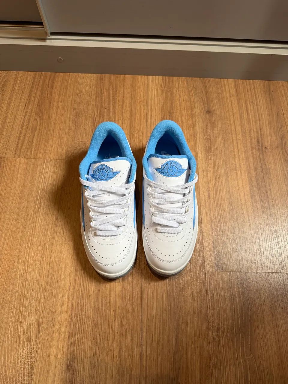 AIR JORDAN 2 - UNIVERSITY BLUE - Foto 2