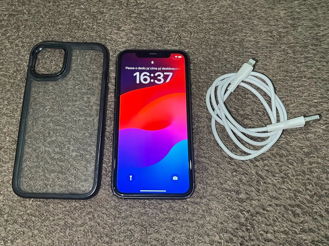 iPhone 11 de 64gb funcionando tudo perfeitamente!!