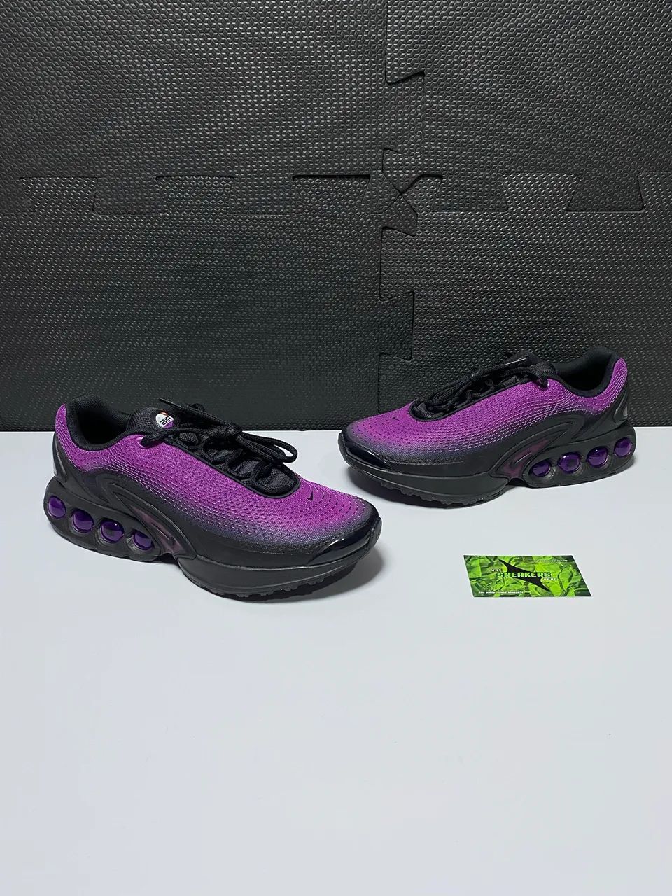 Nike Air Max Dn SE 'Bold Berry'