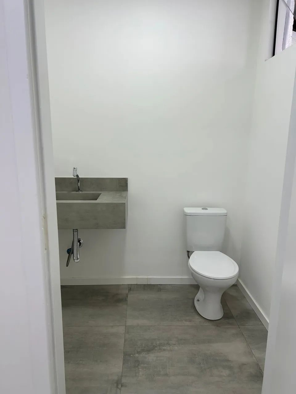 Alugo Sala Comercial Nova - Foto 5