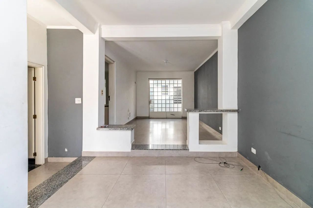 Sala comercial na Rua Silveira Campos, 132  200 m²