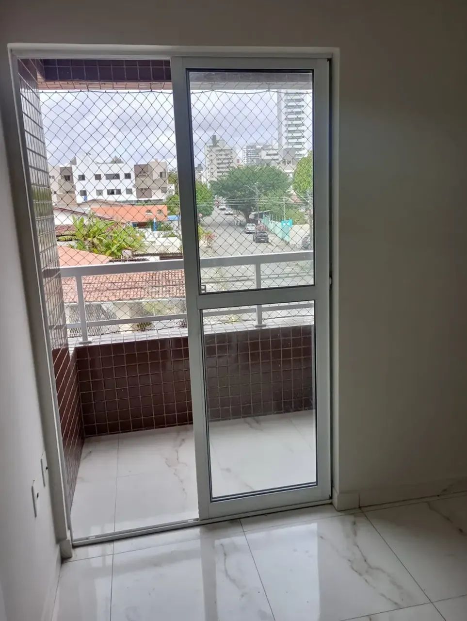 Apartamento no Miramar com 3 Quartos sendo 1 Suíte - Foto 5