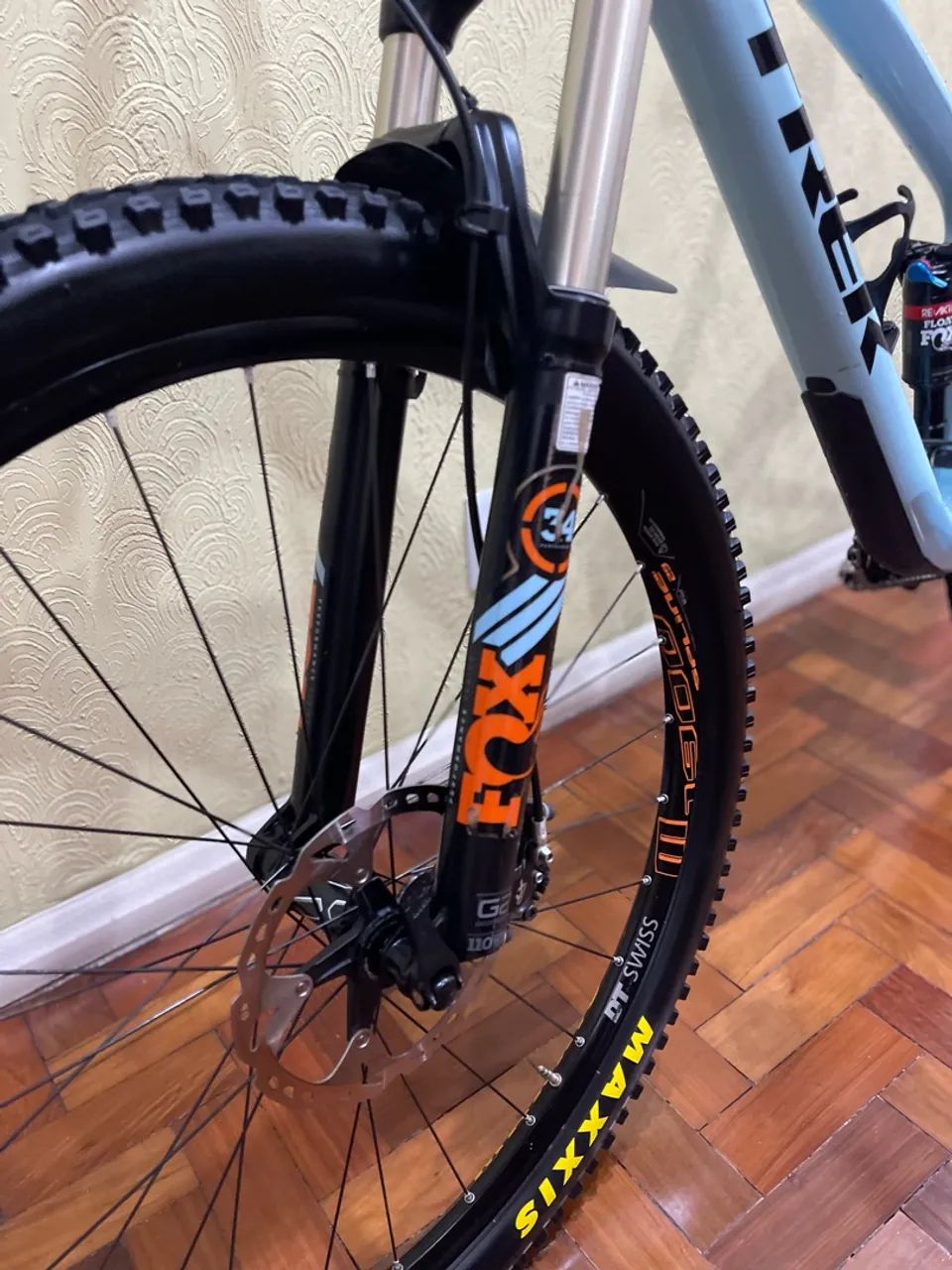 Bicicleta Trek Fuel EX 9.8  - Foto 4