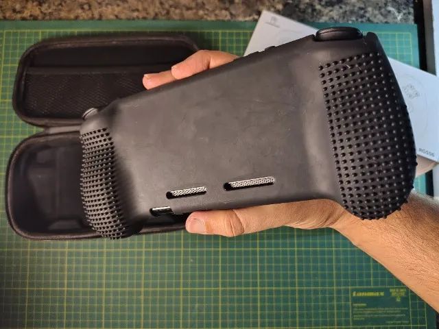 Anbernic RG556 Preto com proteção e case - Foto 4