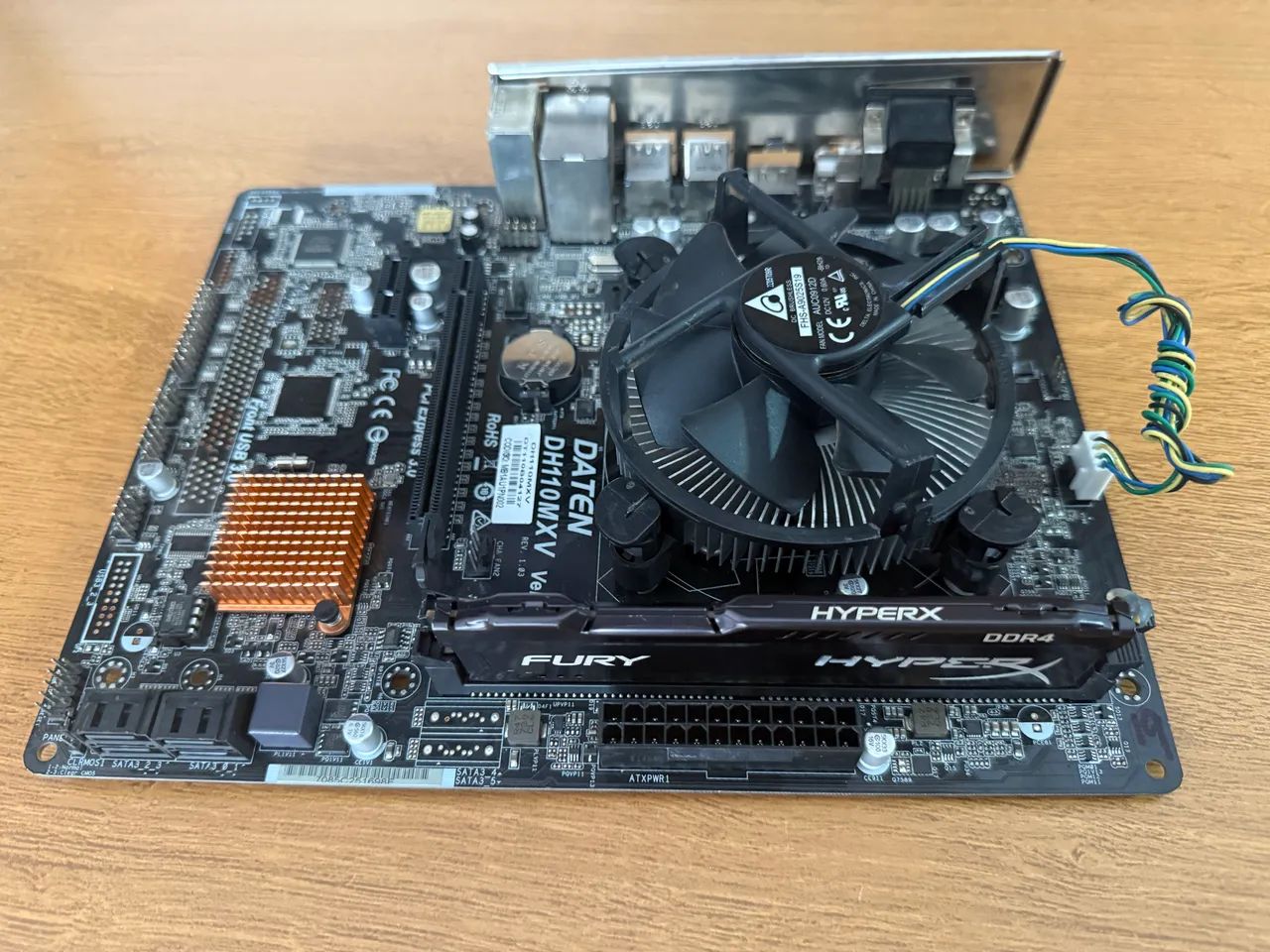 Kit placa mãe LGA1151 (DH110MXV), Intel i3-6300, Cooler e Espelho - SEM MEMÓRIA - Foto 5