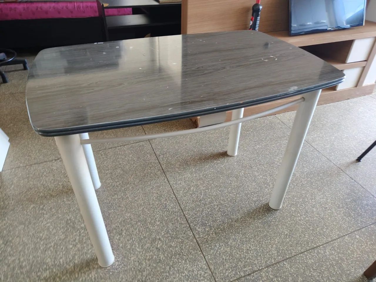 Mesa sem cadeira 