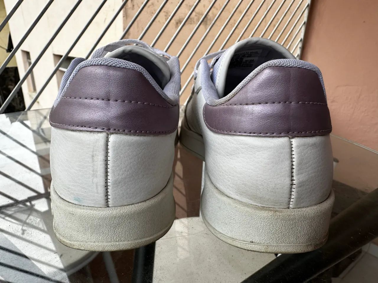 Tenis adidas branco/lilas - Foto 3