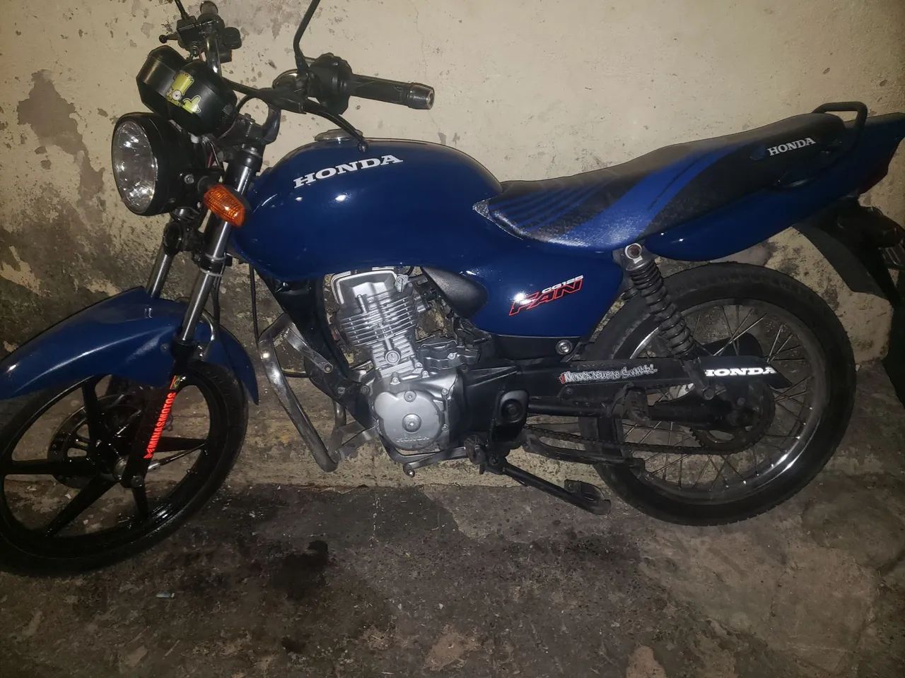 125