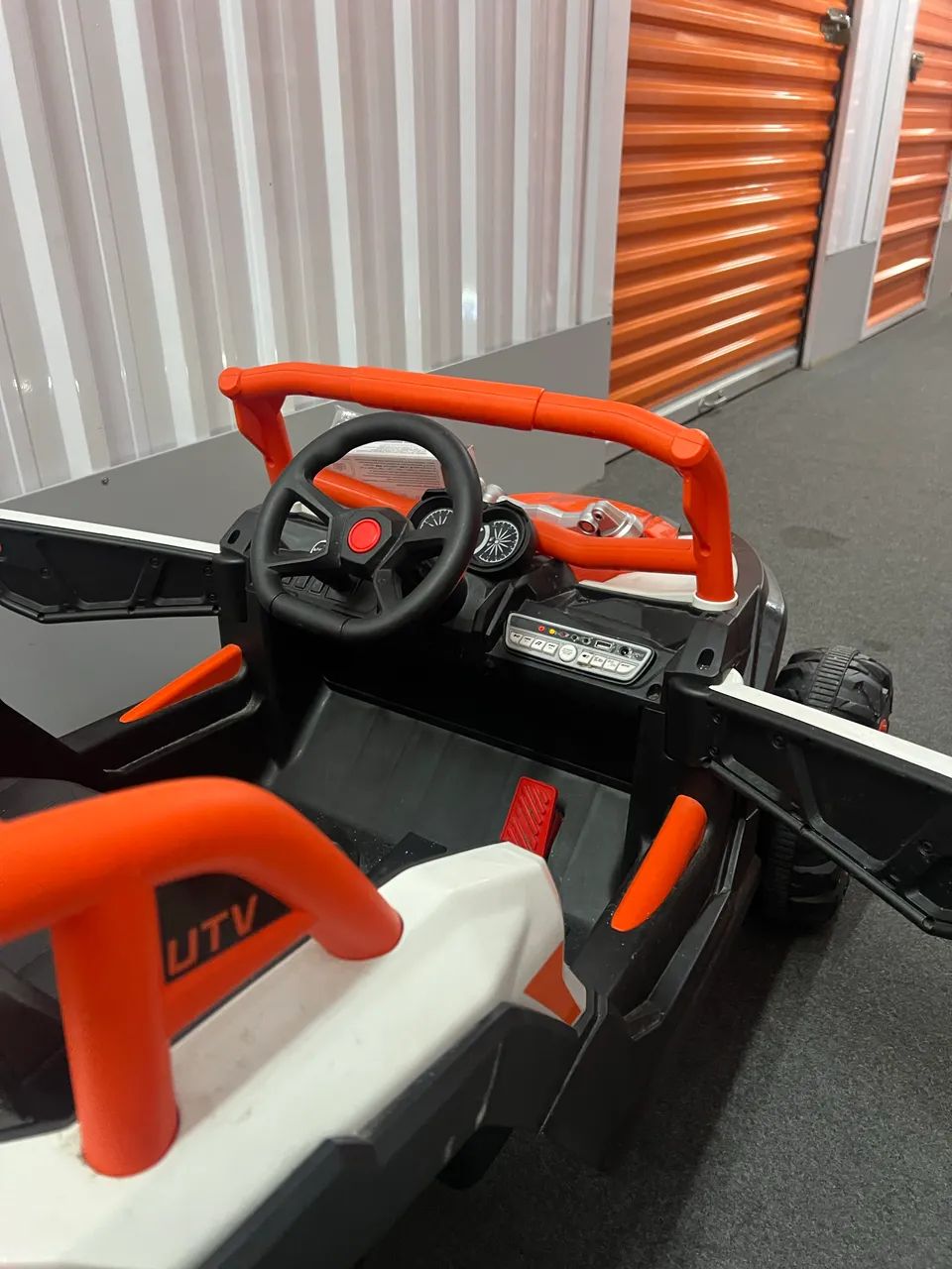 Carrinho elétrico infantil 12 V