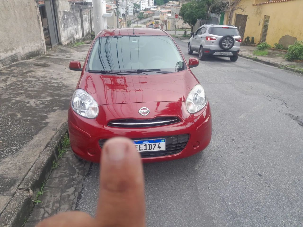 Nissan March 2013