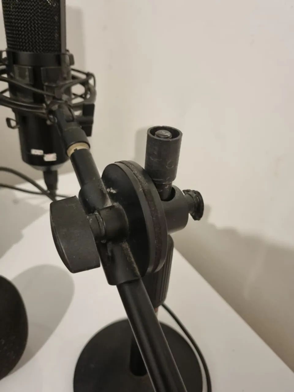 Microfone condensador USB ARCANO AM BLACK 1 + Suporte - Foto 3