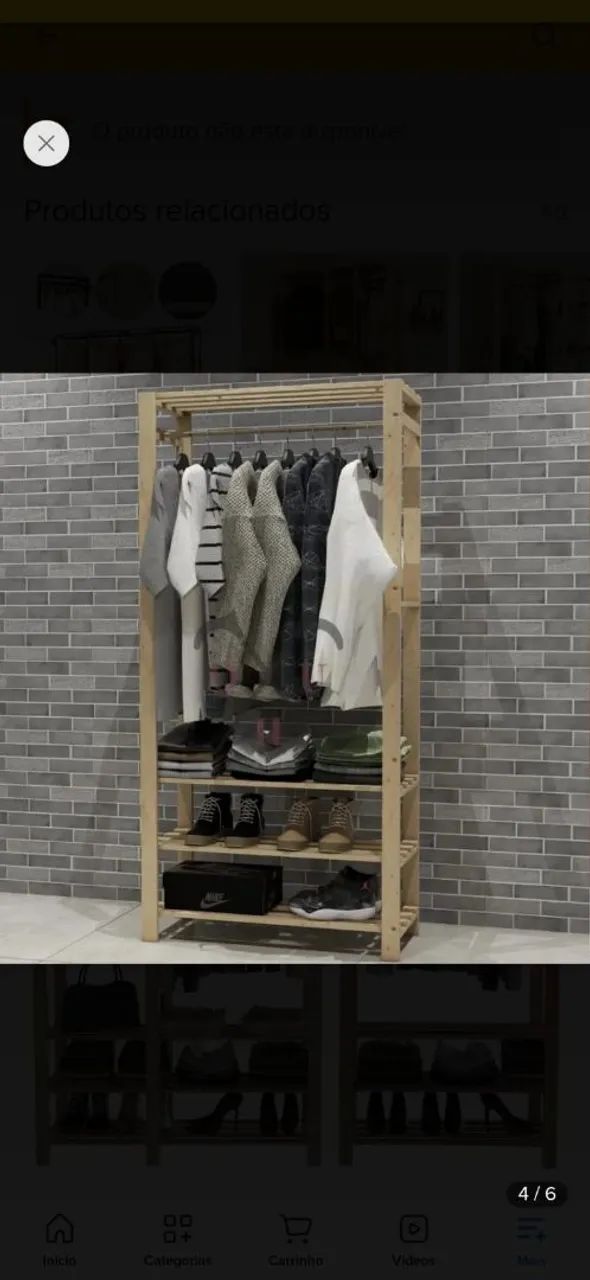 Araras para roupas em madeira