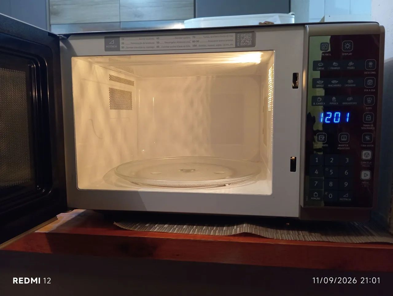 Micro Ondas Electrolux espelhado30lts  - Foto 4