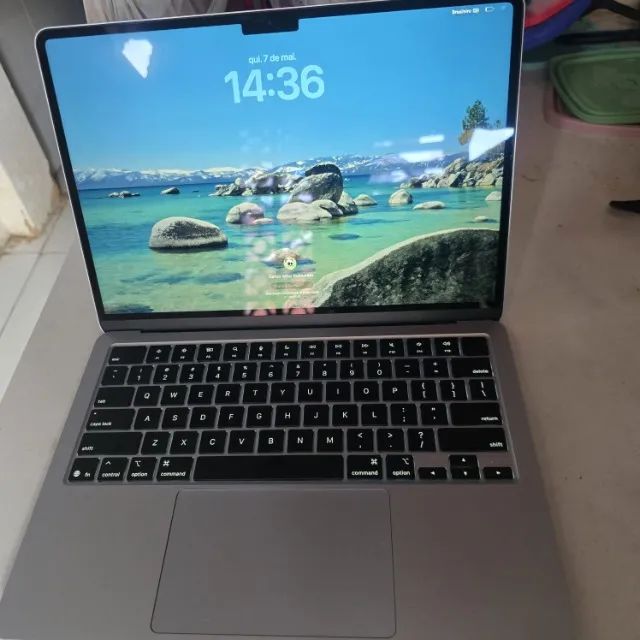 MacBook Air M4 13 polegadas 16GB/256GB Estelar - Seminovo