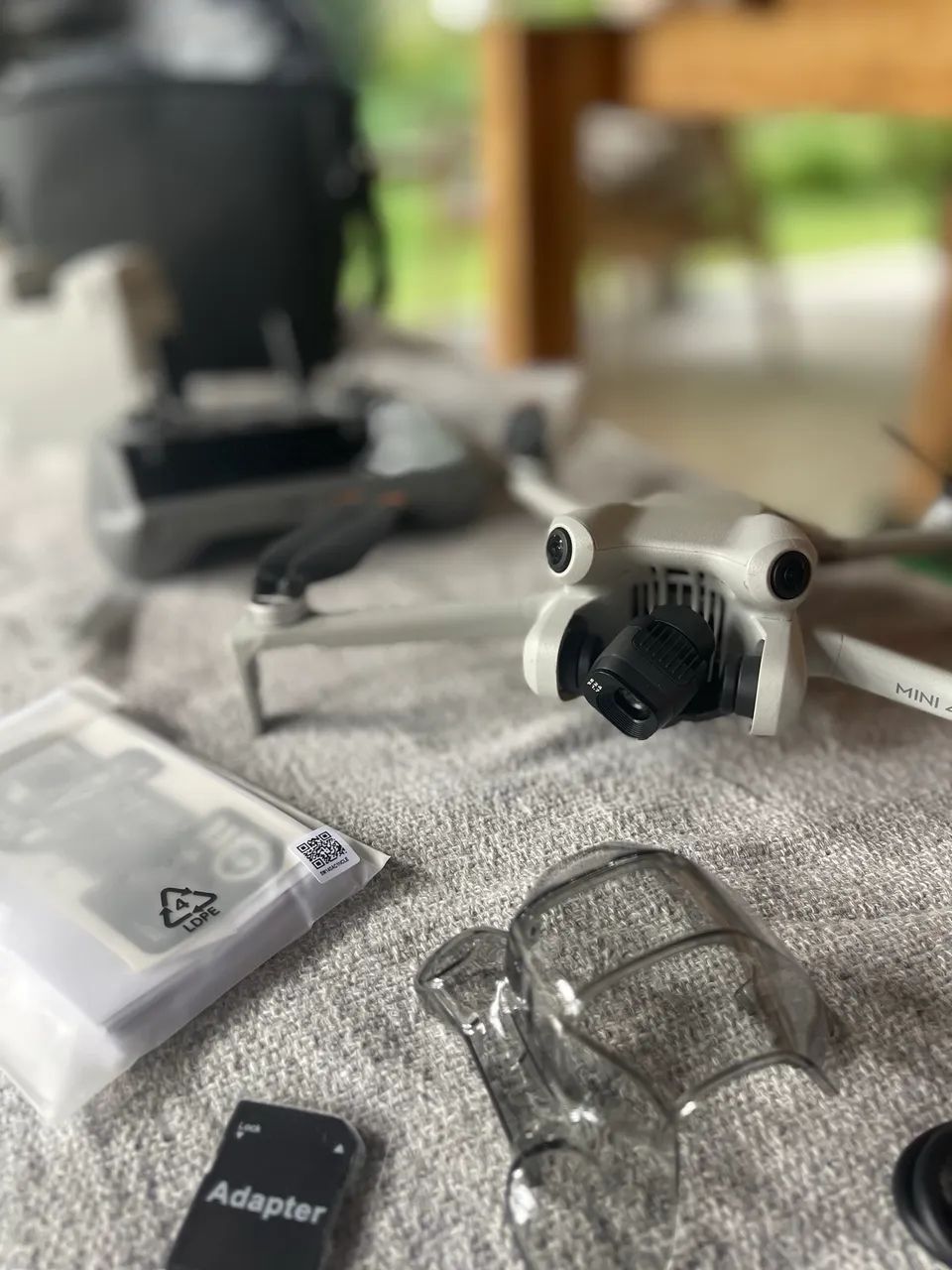 DJI Mini 4 Pro Fly More Combo RC 2 + 3 Baterias - Foto 4