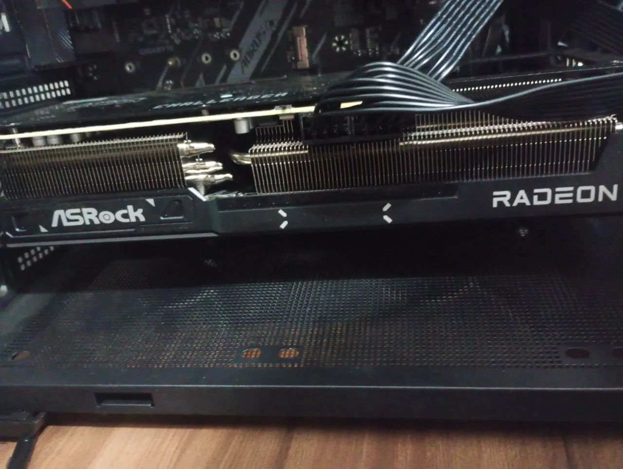 Rx9070XT Asrock Challenger - Foto 2
