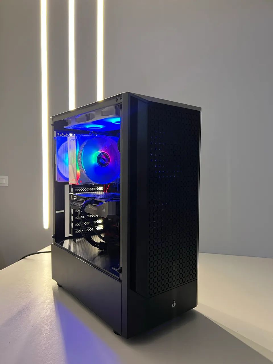Pc gamer RTX 5060 + Ryzen 5 + 32gb RAM - Foto 2