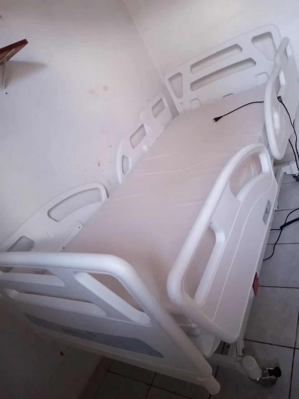 Cama motorizada hospitalar - Foto 3